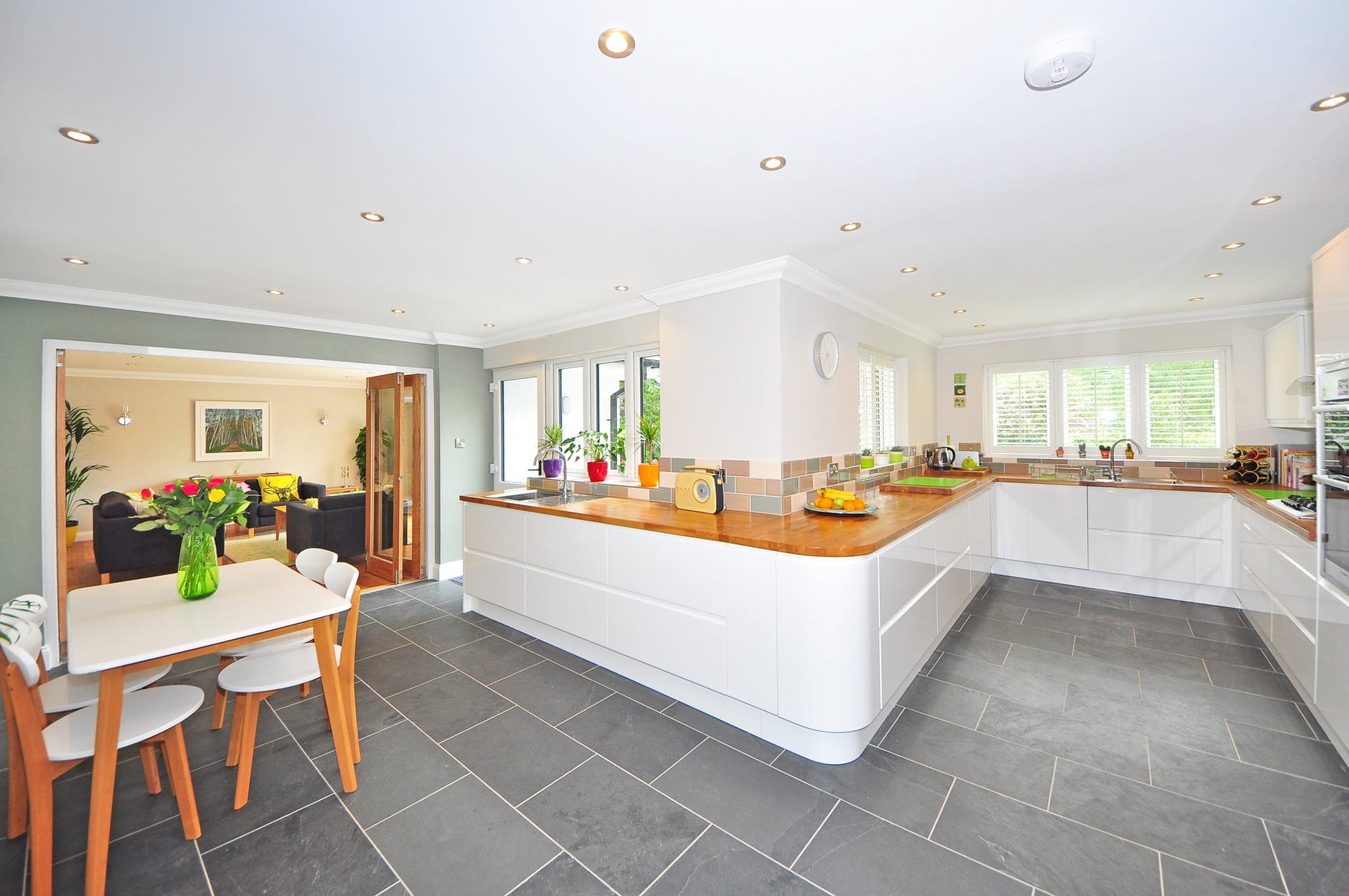 pexels photo 280232 - 5 Best Floor Types for Underfloor Heating for Your Home
